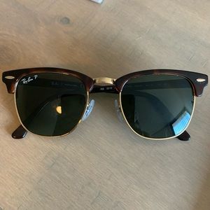 Polarized Ray-Ban Clubmasters in Gold/Tortoise
